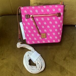 Dooney& Bourke Gretta Rosie Fuchsia Pink Small Zip Crossbody Purse Bag